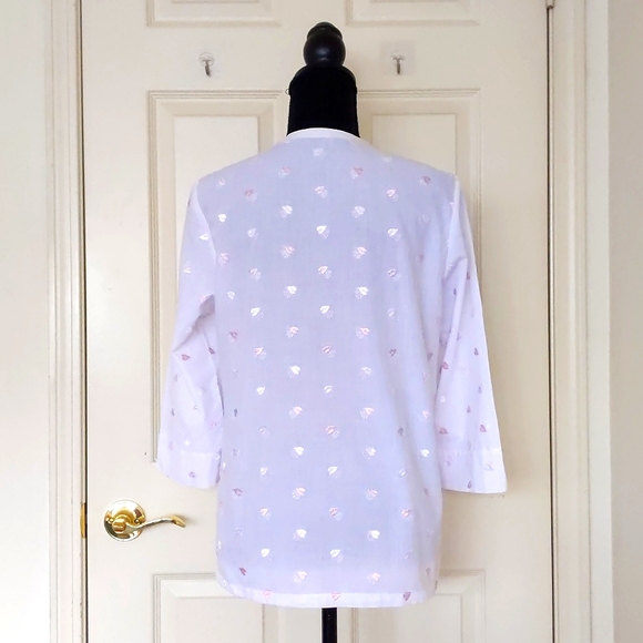 NWOT. Cotton Pink and White Embroidered Hearts 3/4 Wide Sleeve Button Down Shirt - Picture 5 of 5